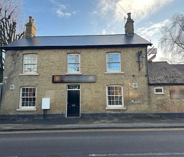 Detached Pub & Restaurant for Sale Detached Pub & Restaurant for Sale