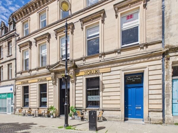 Prime Elgin offices available individually, flexible lease terms Prime Elgin offices available individually, flexible lease terms