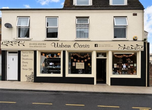 POPULAR HAIR AND BEAUTY SALON POPULAR HAIR AND BEAUTY SALON