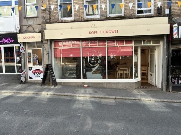 Leasehold Coffee & Cake Shop Located In Newquay Leasehold Coffee & Cake Shop Located In Newquay