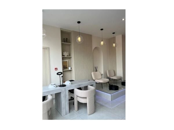 Stunning Boutique Hair & Beauty Salon in Prime West London Location