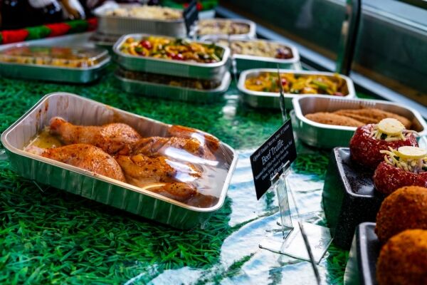 LONG-ESTABLISHED TRADITIONAL FAMILY BUTCHERS LONG-ESTABLISHED TRADITIONAL FAMILY BUTCHERS