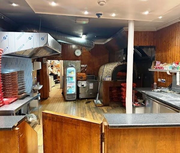 Woodfire Pizza Restaurant & Takeaway for Sale