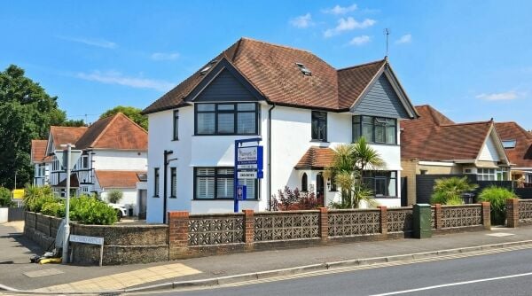 Prominently Located B&B with Valuable Class E Medical Consent Prominently Located B&B with Valuable Class E Medical Consent