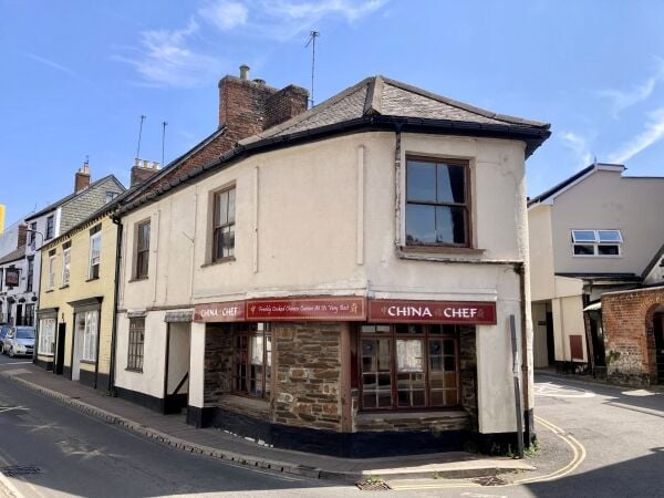 FAST FOOD TAKEAWAY PREMISES FAST FOOD TAKEAWAY PREMISES