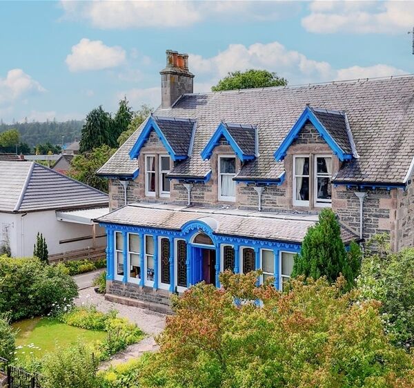 Dunallan House