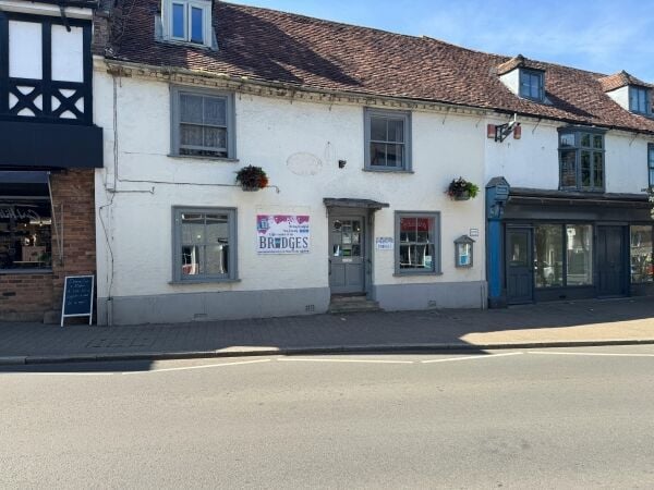 Busy Coffee Shop/Eatery & Roastery - Leasehold Business Busy Coffee Shop/Eatery & Roastery - Leasehold Business