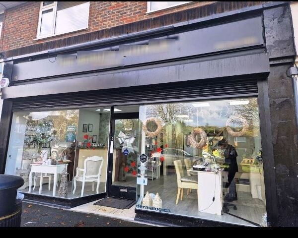 Immaculate Beauty Salon Specialising In Eye Lash Extensions, Tinting, Nails, Facials And Messages for Sale Immaculate Beauty Salon Specialising In Eye Lash Extensions, Tinting, Nails, Facials And Messages for Sale