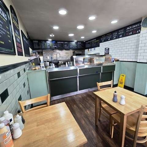 Takeaway Fish & Chip Shop slight Burgers, Ribs & Chicken for Sale Takeaway Fish & Chip Shop slight Burgers, Ribs & Chicken for Sale