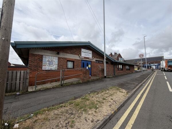 Vacant Unit For Sale in Leeds Vacant Unit For Sale in Leeds