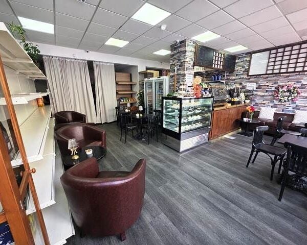 Coffee Shop & Commercial Premises E Class With A Premises Licence For Off Licence not Utilised for Sale Coffee Shop & Commercial Premises E Class With A Premises Licence For Off Licence not Utilised for Sale