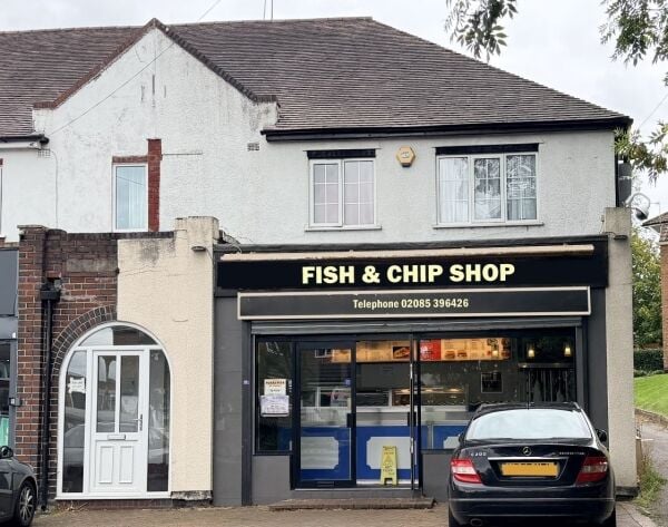 Well presented fish & chip takeaway, offered freehold or new lease,same ownership 22 years.