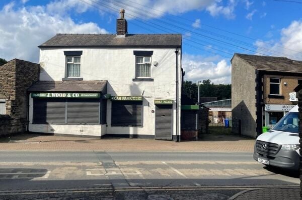 Detached Freehold Property - Mottram Detached Freehold Property - Mottram