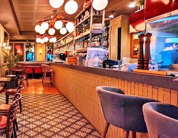 Immaculate High Class Licensed Mediterranean Café / Restaurant for Sale Immaculate High Class Licensed Mediterranean Café / Restaurant for Sale