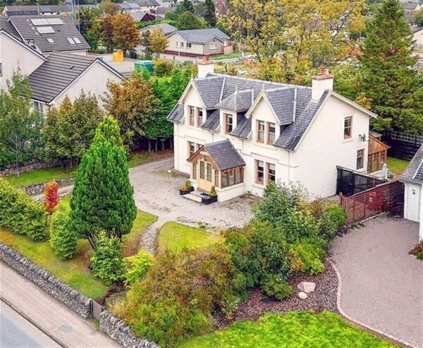 Glencanisp (Self Catering Business) Glencanisp (Self Catering Business)