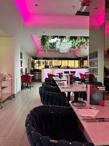 Substantial Licensed Italian Restaurant for Sale Substantial Licensed Italian Restaurant for Sale
