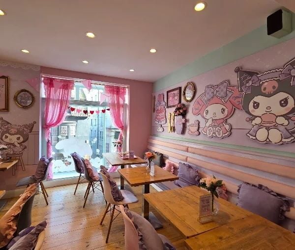 Popular Themed Café, Ice Cream Parlour & Dessert Venue for Sale Popular Themed Café, Ice Cream Parlour & Dessert Venue for Sale