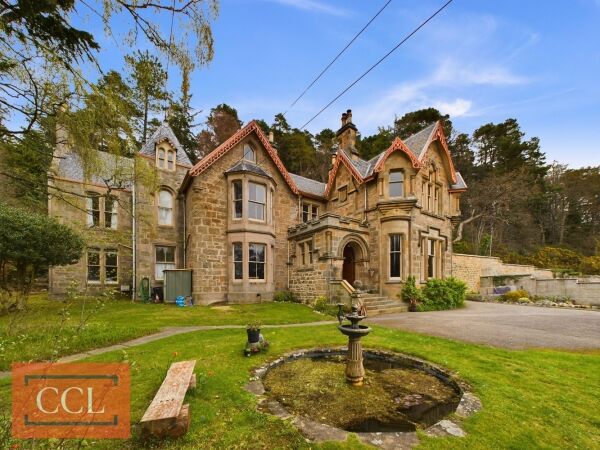 Beautifully refurbished 19th-century Victorian mansion Beautifully refurbished 19th-century Victorian mansion