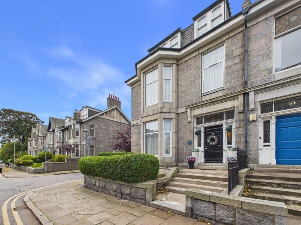 Elegant Ferryhill Property Offering Turnkey Guest House Opportunity Elegant Ferryhill Property Offering Turnkey Guest House Opportunity