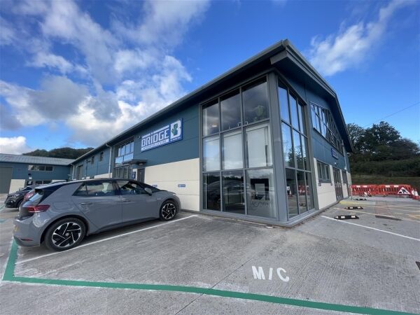 Modern Office Suite off the A38 To Let For Sale in Newton Abbot Modern Office Suite off the A38 To Let For Sale in Newton Abbot