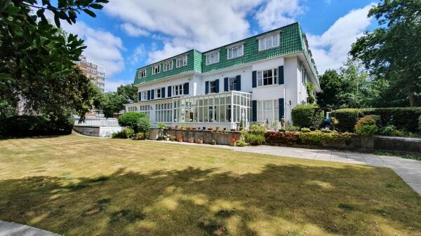 High Quality 32 Bedroom Hotel Suiting Wedding/Conference Venue High Quality 32 Bedroom Hotel Suiting Wedding/Conference Venue