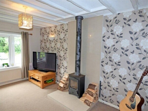STUNNING PUBLIC HOUSE/RESTAURANT & FUNCTION VENUE WITH EXTENSIVE PRIVATE & GUEST ACCOMMODATION FOR SALE IN SOUTH WALES Photo 10