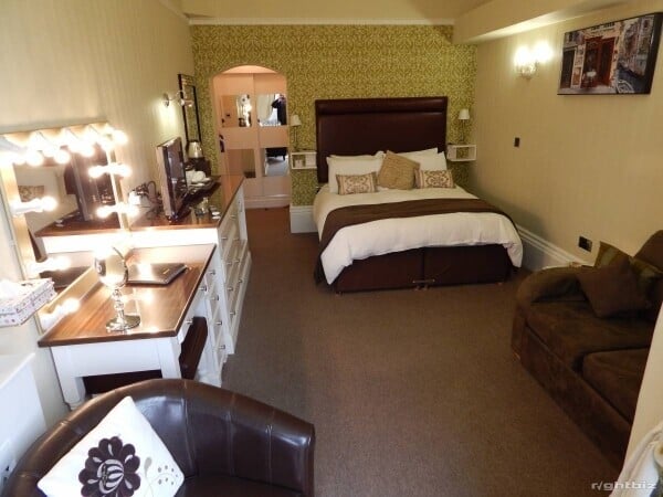 EXCEPTIONAL PROFITABLE BOUTIQUE GUEST HOUSE REAL GENUINE POTENTIAL EXCELLENT BUSINESS OPPORTUNITY Photo 10