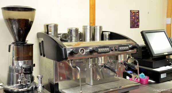 Sandwich Bar and Coffee Shop with Ice cream Parlour in Prime location of Aberdeen. Photo 10