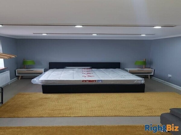 Popular Vape Store with Games Room Photo 10