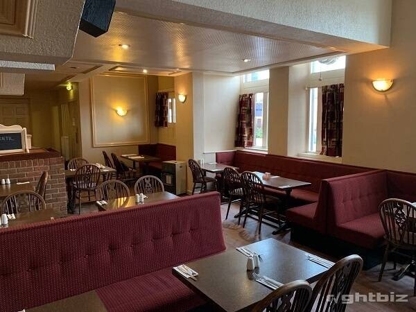 Public Bar & Separate Restaurant, Kilmarnock (ref. 1222) Photo 10