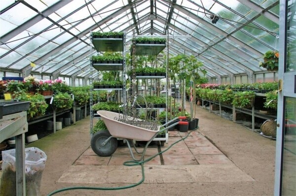 Garden Centre & Horticulture For Sale in Liversedge Photo 10