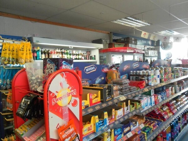 Leasehold Newsagents and Off-Licence Located In Warwick Photo 10