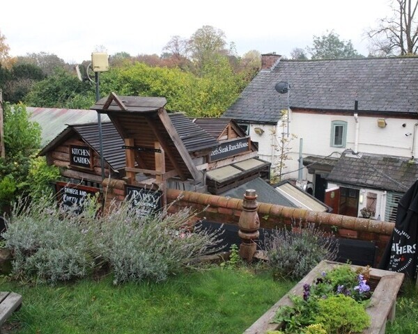 WORCESTERSHIRE SPA TOWN Photo 10