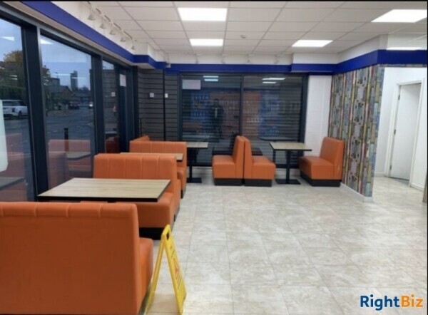 Takeaway/ Restaurant for Sale in Salford (near Salford Quays) - Prime location- Near schools and off Photo 9