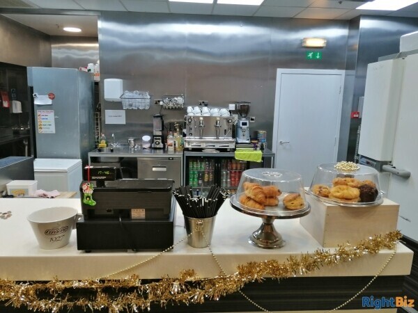 Busy cafe/restaurant for sale Photo 10