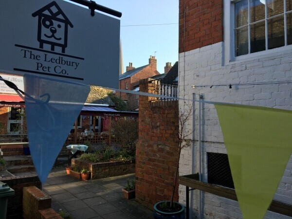 Natural Pet Shop In A Busy Market Town For Sale Photo 10