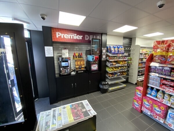 Convenience Store & Off Licence in North Shields with new High Spec Re-fit Photo 10