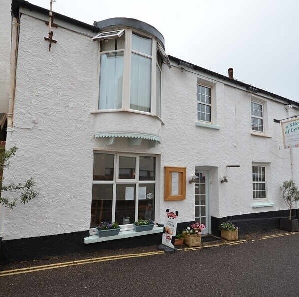 Cafe/Tearooms in Budleigh Salterton Photo 10