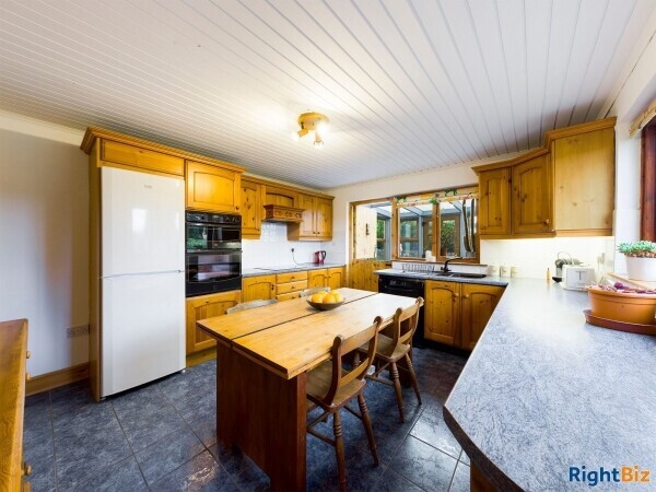 Split level workshop/offices with planning for residential development & 3 bed cottage Photo 10