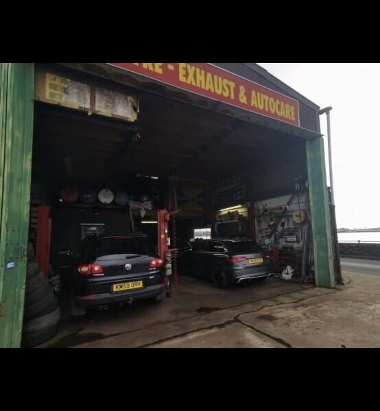 Big Garage For sale in North Wales Pwllheli Photo 10