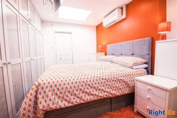 Hotels For Sale in York Photo 10