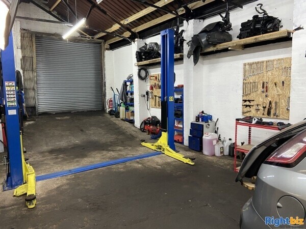 Well Established used car parts seller with car service Photo 10