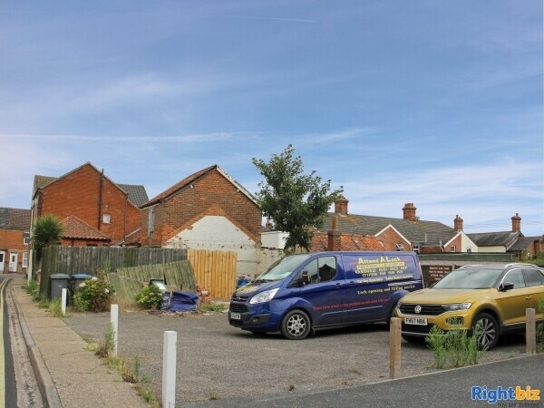 SUFFOLK - 5 BED PUB IN RESIDENTIAL AREA Photo 10