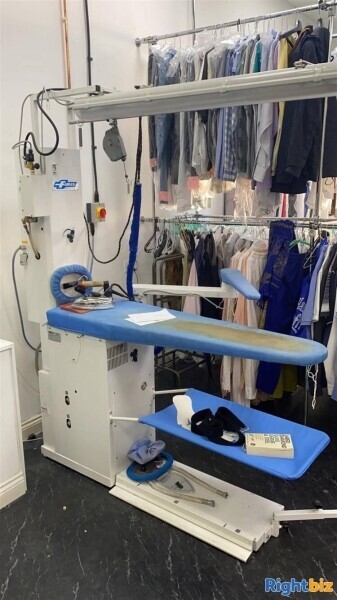 Highly Professional Dry-Cleaning Business Photo 10