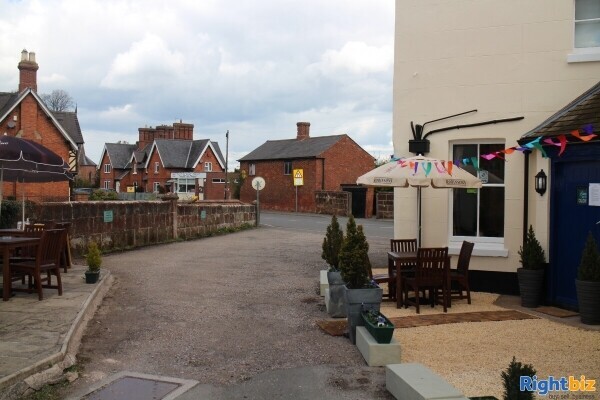 SHROPSHIRE VILLAGE Photo 10