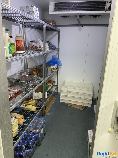 Leasehold gourmet burger takeaway for sale in Leeds Photo 10