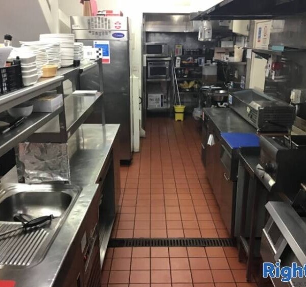 Extremely well established Restaurant/Bar for sale Photo 10