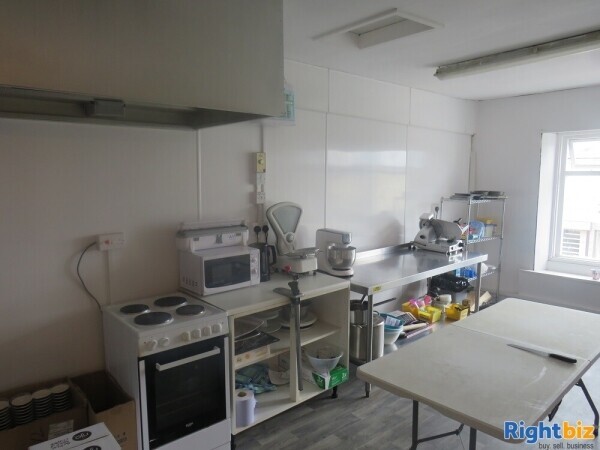 Popular Sandwich Shop in Scholes Photo 10