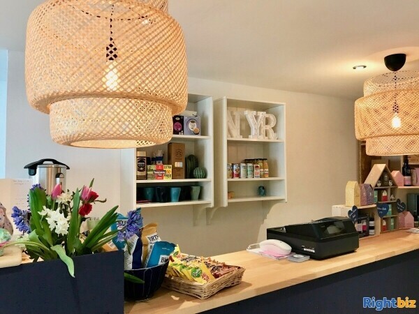 Beautiful Cotswold Lifestyle Pottery Cafe in Stow-on-the-Wold Photo 9