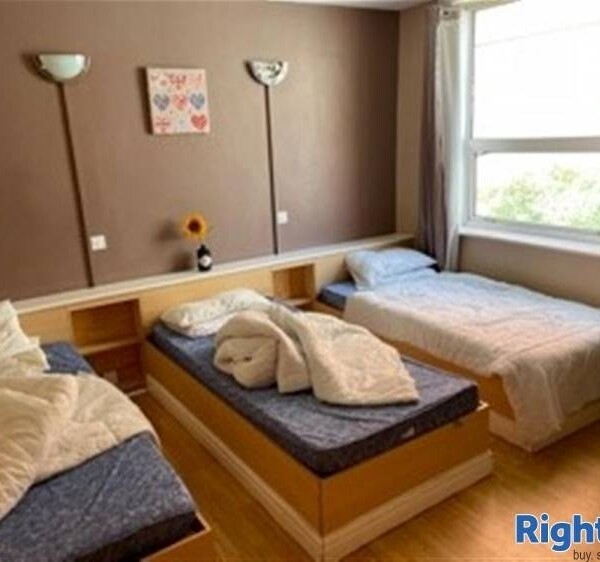 Superb Opportunity for City Centre Located Leasehold Business Photo 10